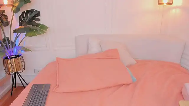 Nicole_Whittee 现场XXX聊天