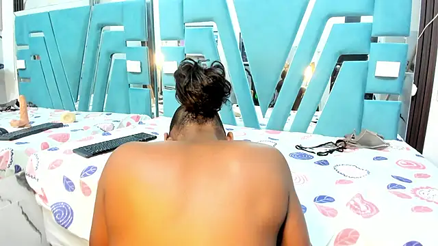 leyla_brown1 élő XXX-chatje