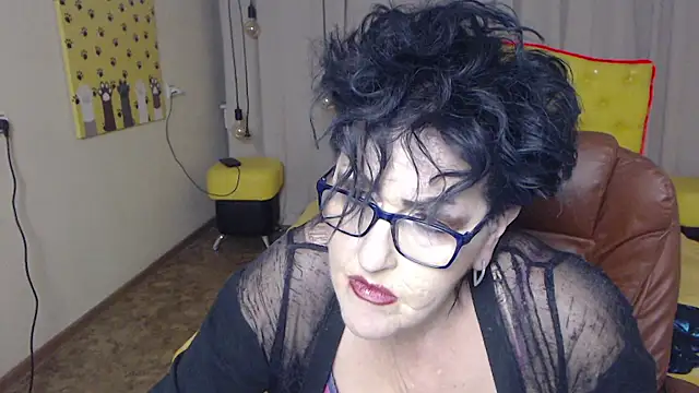 MasterLeila live XXX chat