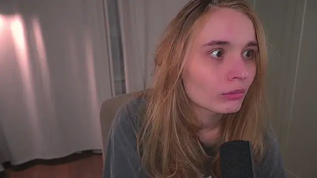 XXX chat uživo modela lisa_schiele