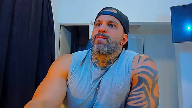 JoshRigby webcam show