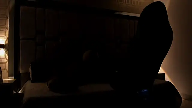 ValeryCooper18: онлайн-секс-чат