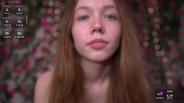 Chat +18 de Petite_Polly ao vivo