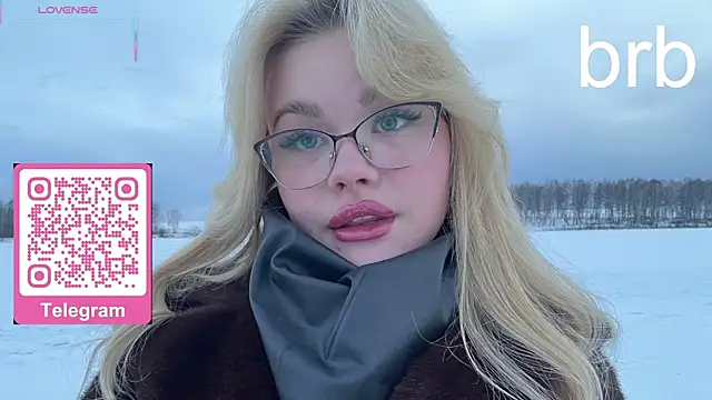 Chat XXX ao vivo de ShyEmma_