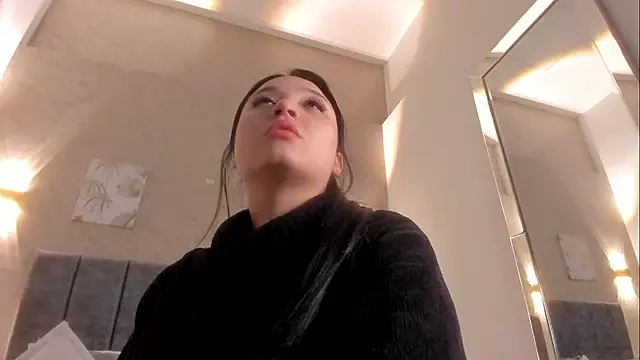 Czat XXX na żywo – Lunaa_bellaa