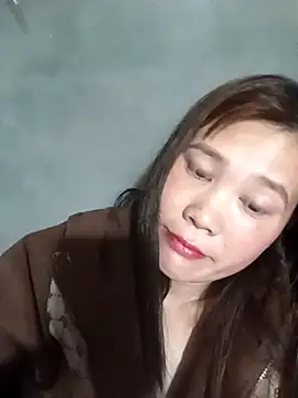 -Lana-123 Adlı Modelin Canlı XXX Sohbeti