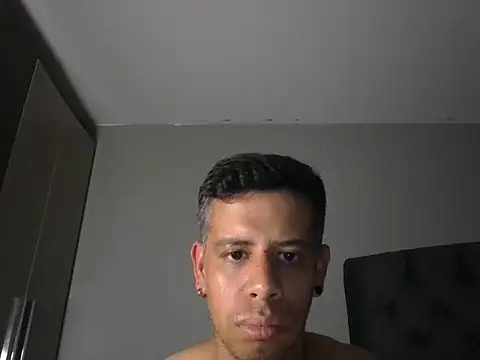 WILD_BIGCOCK35 Webcam show