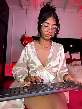 TweetiePieXXX Live XXX Chat