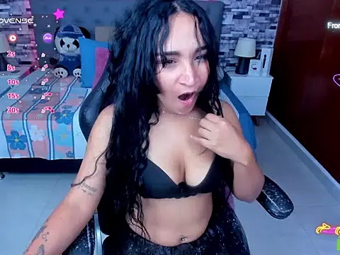 salome_rojas_ Show in webcam