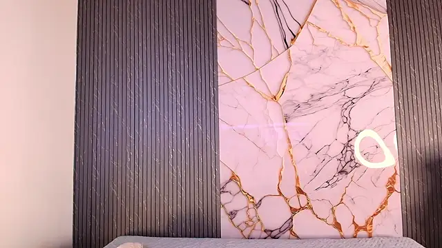 big_tits_in_your_face's Live XXX Chat