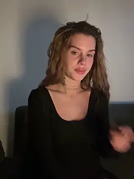 EmiliaCatalina Obrolan Langsung XXX