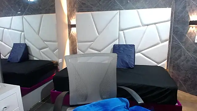 idk_24_ Live XXX-chat