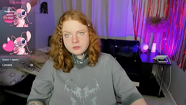 Cassie_xKiss – Naživo XXX chat