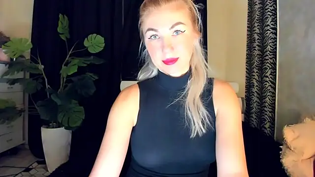 Shadow_Edict Chat XXX in diretta