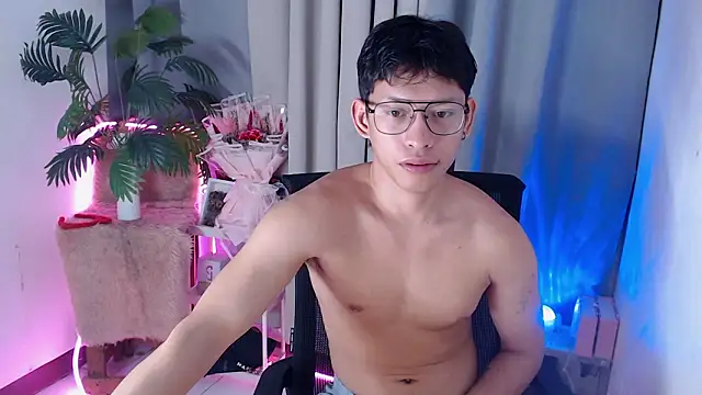 pinkcock_froi2305 live XXX chat