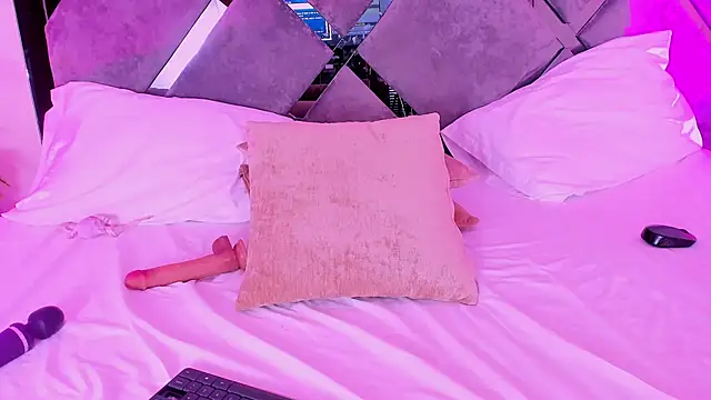 luciagray1: онлайн-секс-чат