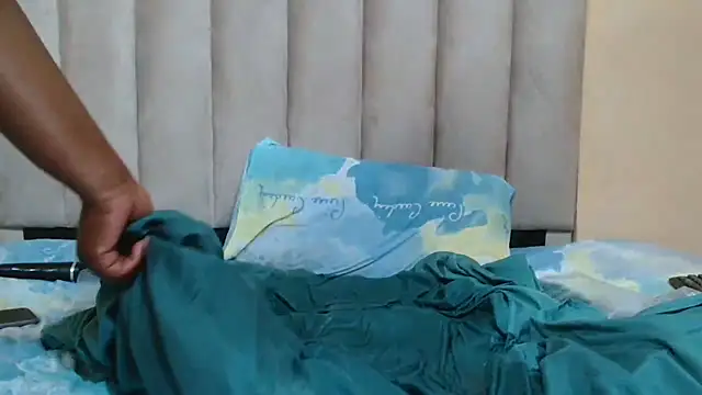 SexyAssQueenX's Webcam Show