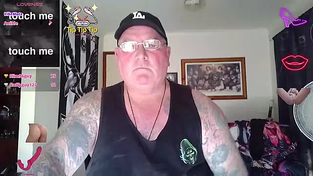 KINKYBLUEYES69 – Naživo XXX chat