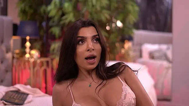 NicoleCellini Live XXX-chat