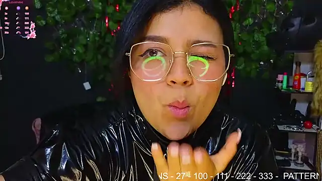 Czat XXX na żywo – Sweett_Mollyy