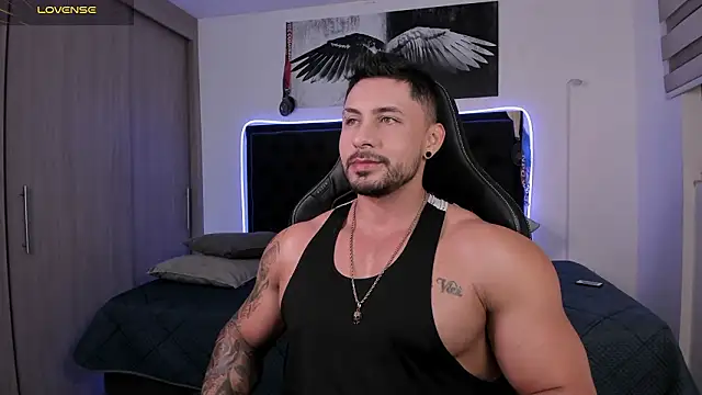 santi_aestheticのライブXXXチャット