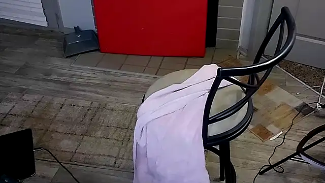 Triggerhappycj100 Chat XXX in diretta