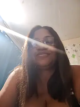 Avannay 现场XXX聊天