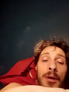 Magikmike94: διαδικτυακό σόου στην κάμερα