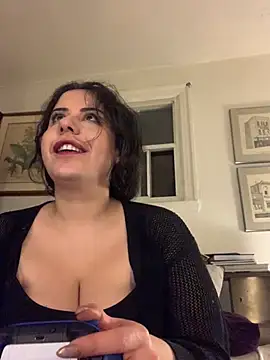 holyeroticss Adlı Modelin Web Kamerası Şovu