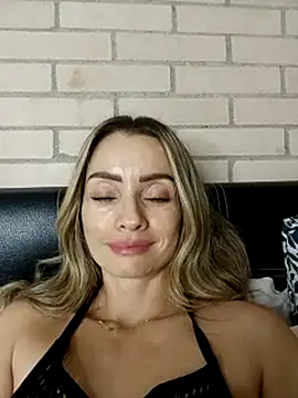 Loly_Hornyのウェブカメラショー