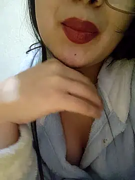 Sexy-Mouna Pertunjukan Webcam