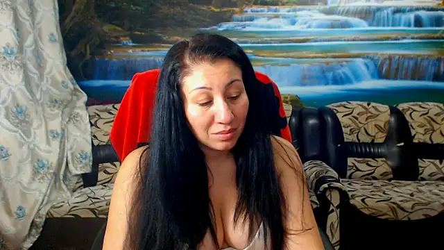 MoistMadyn Live XXX chat