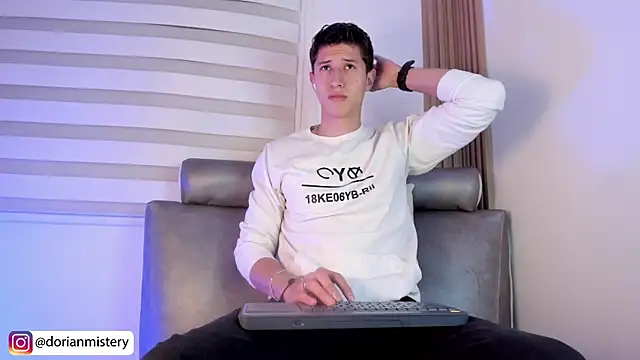 Dorianmistery2322_ – Live XXX-chat