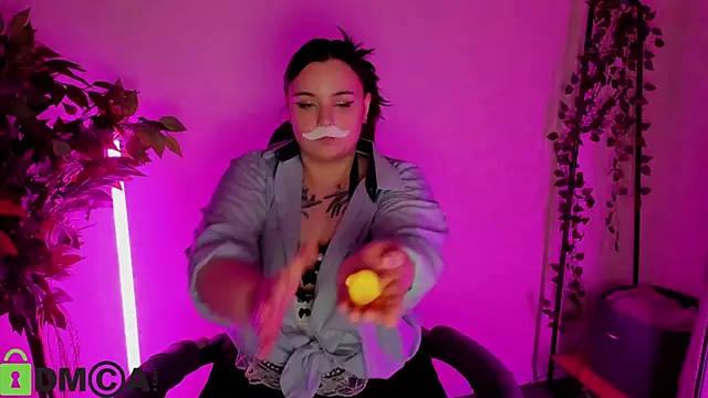 Chat XXX en directo de Mia_R0ss