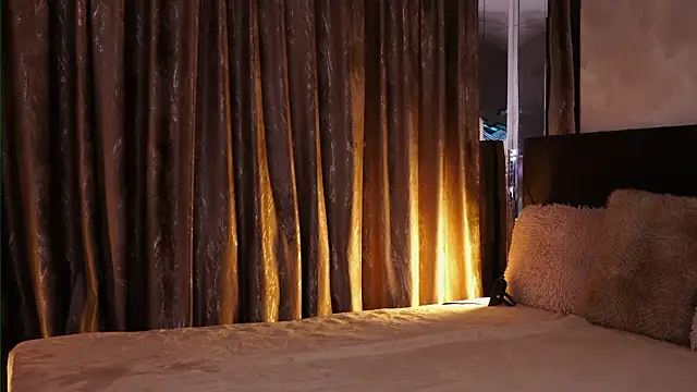 دردشة VictoriaMorrone الجنسية المباشرة