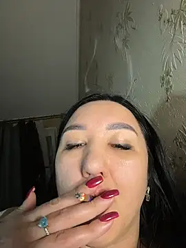 Naughtbaby_2025: απευθείας συνομιλία ΧΧΧ