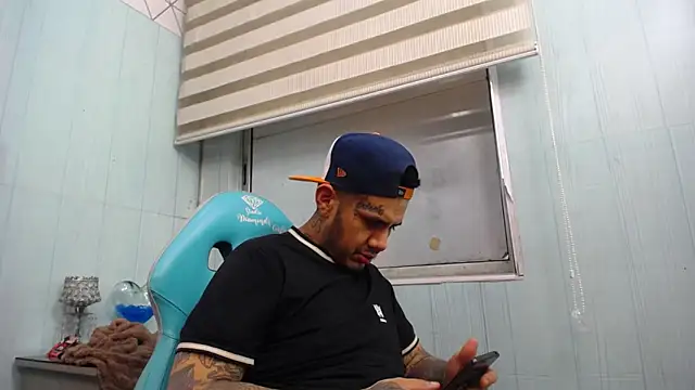 allison_max_tattoo 라이브 XXX 채팅