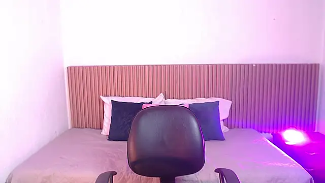 Chat +18 de aura_bella_ ao vivo