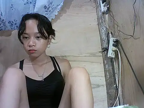 Asianpinay_Skinny1818 élő XXX-chatje