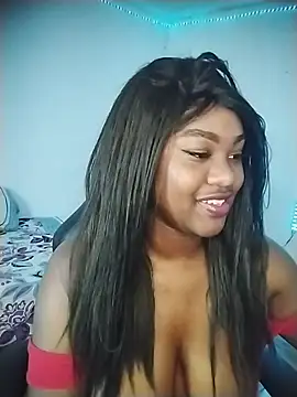 Roonie_garces Adlı Modelin Canlı XXX Sohbeti