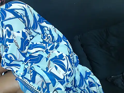 BustyNina41XX: онлайн-секс-чат