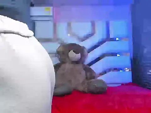 ElanGiraldo Webcam Show