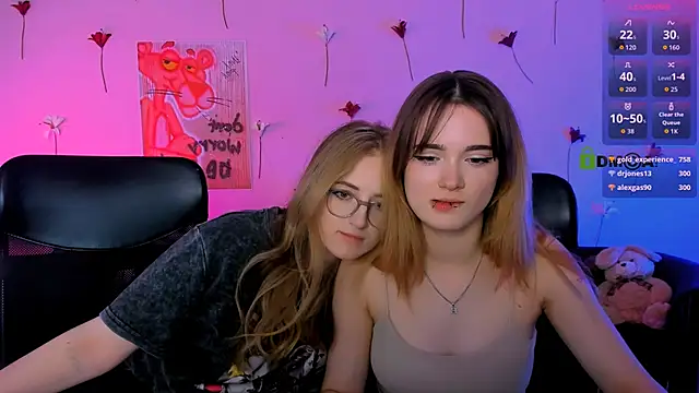 liana_kisses élő XXX-chatje