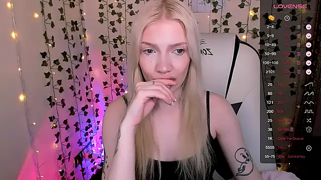 AnyaTaylor_'s Live XXX Chat