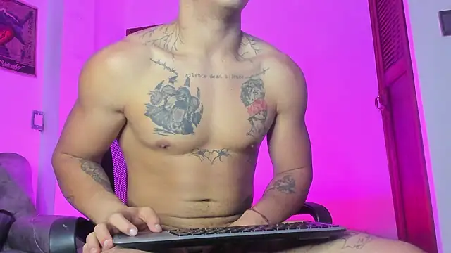 Dominic_Biker__ Show Webcam