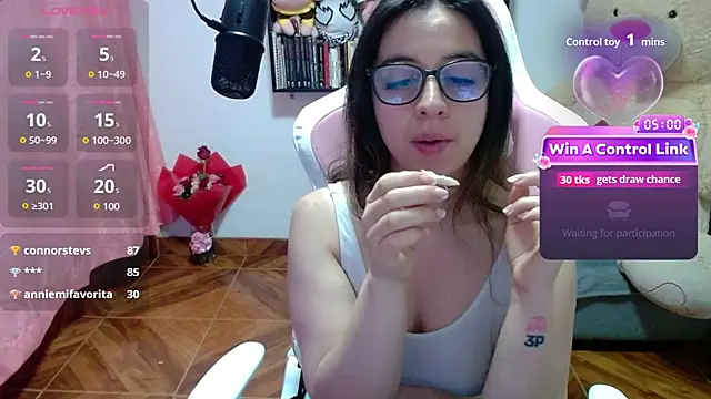 Maggie_Fox3: онлайн-секс-чат