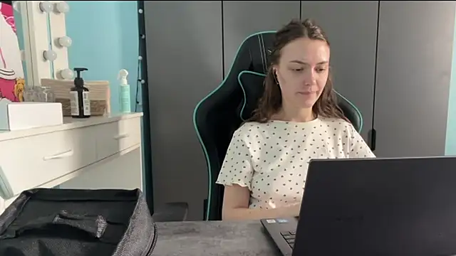 AndreeMerryman's Live XXX Chat