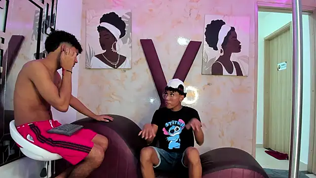 Show Webcam de COUPLES_BOYS