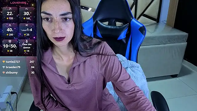 Maily_a_ Chat XXX in diretta