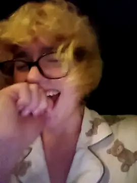 mcjbgfhgjhiiilllufjyf 现场XXX聊天